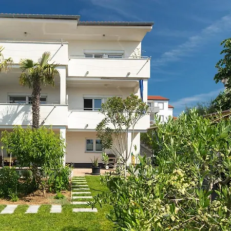 Apartments Oleander Veglia Exterior foto